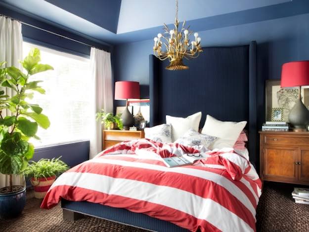 Red and Blue | Bedroom Color Schemes: 15 Fabulous Ways To Mix Colors