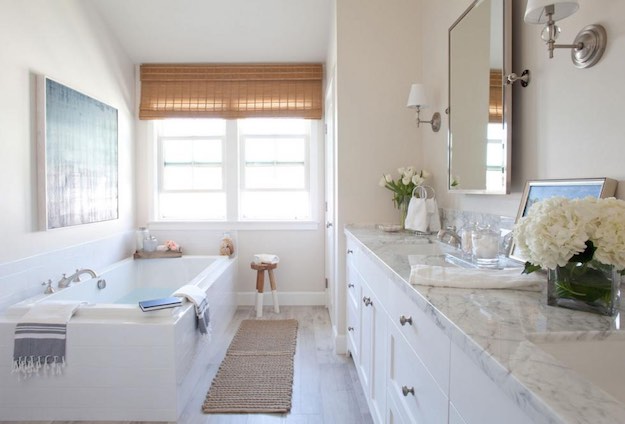 Modern Farmhouse | 23 Stunning Modern Bathroom Design Ideas