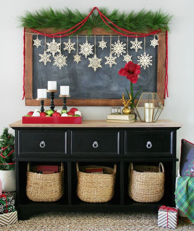 Neutrals | Festive and Creative Furniture Ideas For The Holidays