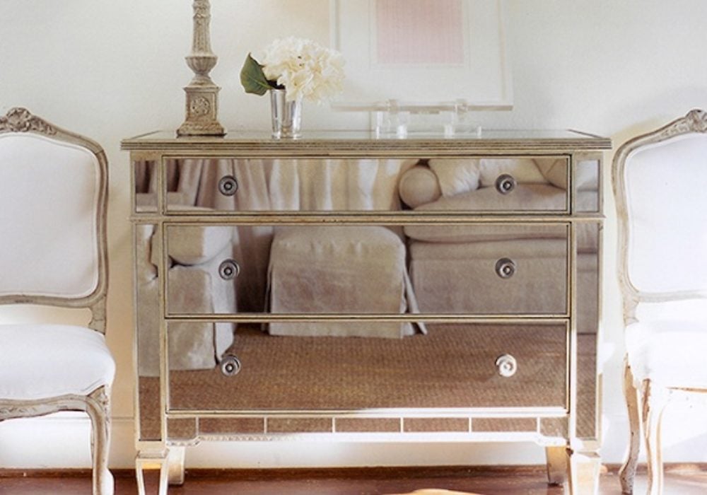 [Video] How To Make A Cool DIY Mirrored Dresser For Your Room