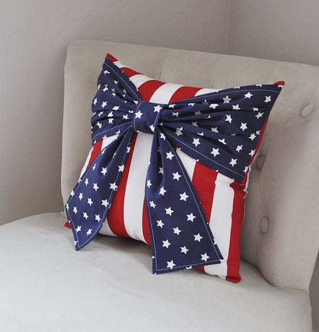 Throw Pillows | The Ultimate Guide To Decorating Your Home For 4th of July