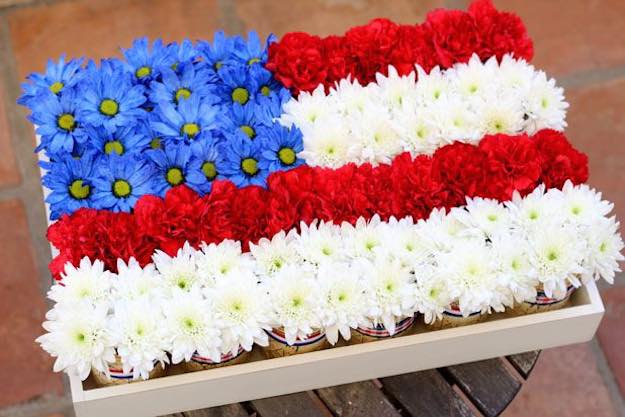 Flower Centerpiece | The Ultimate Guide To Decorating Your Home For 4th of July