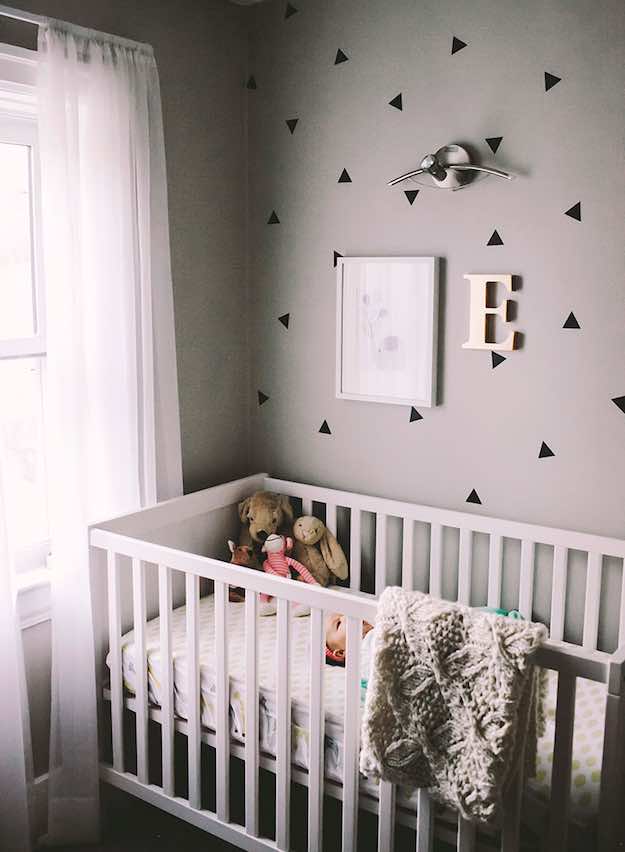 Minimalist Baby Room Themes | Baby Room Themes: 21 Ways To Design A Nursery | Living Room Ideas