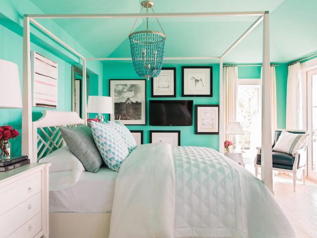 Teal and White | Bedroom Color Schemes: 15 Fabulous Ways To Mix Colors
