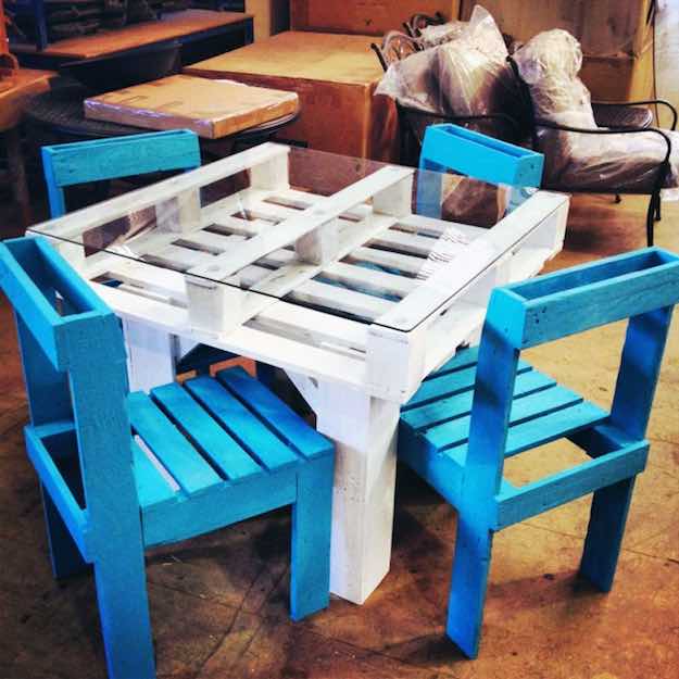 Recycled Wood | Discount Dining Room Sets: Make Your Own With These DIY Projects