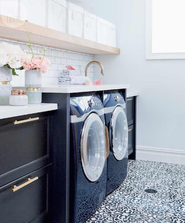 Feminine Chic | Laundry Room Ideas: 21 Different Ways To Design Your Laundry Room