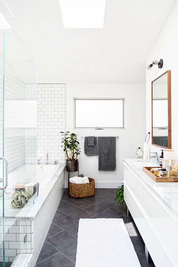 White | 23 Stunning Modern Bathroom Design Ideas