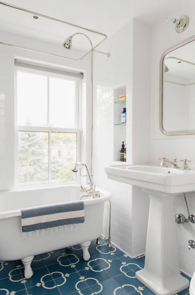Navy Blue | 23 Stunning Modern Bathroom Design Ideas