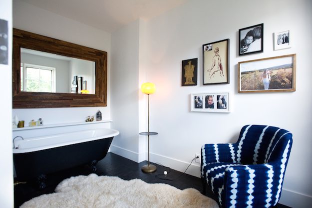 Homey | 23 Stunning Modern Bathroom Design Ideas