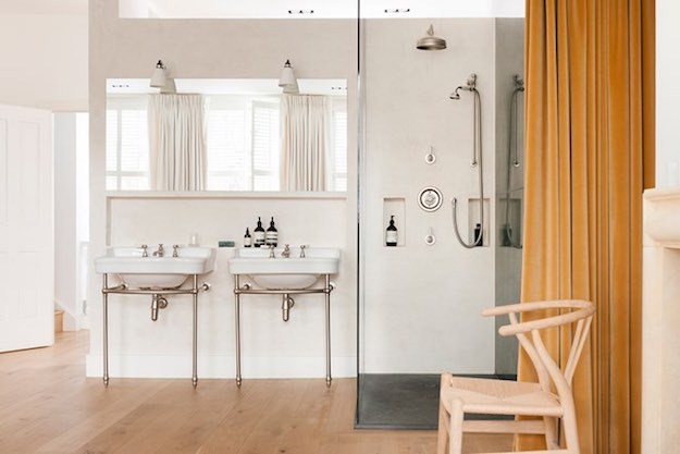 Pops of Color | 23 Stunning Modern Bathroom Design Ideas