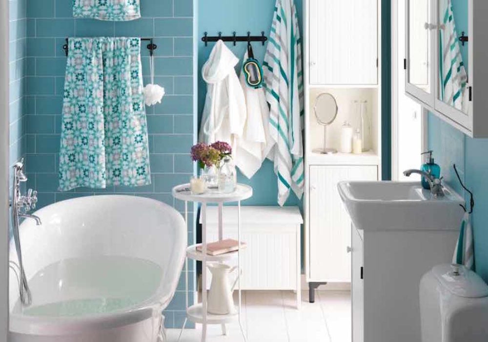 17 Fully-Functional Small Bathroom Designs | Living Room Ideas