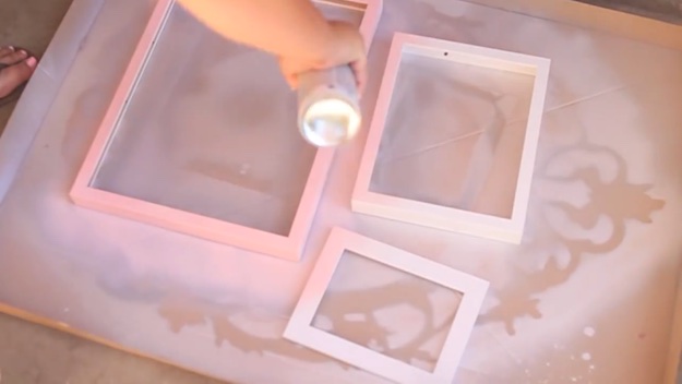 Spray paint the frames | [Video] Get Crafting With These Easy DIY Tumblr Bedroom Ideas