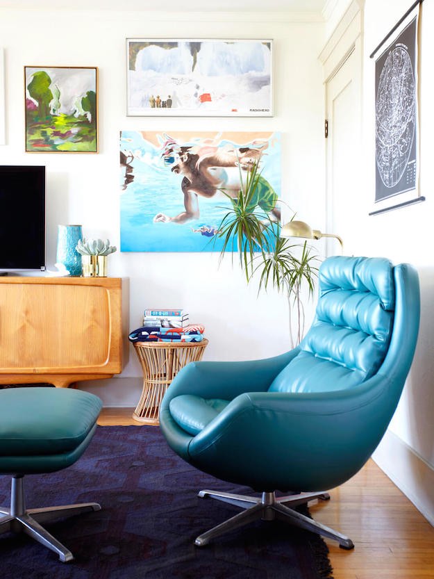 Aqua Accents | Blue Living Room Ideas: 21 Ways To Use This Versatile Color