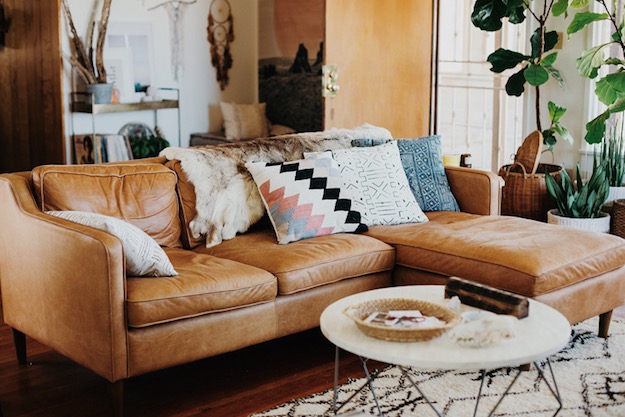 Leather Sofas | Cozy Living Room Furniture Ideas For The Fall