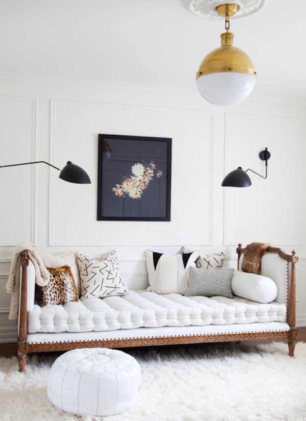 Daybeds | Cozy Living Room Furniture Ideas For The Fall