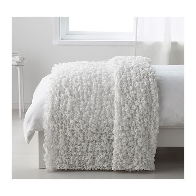 Ofelia Blanket | 20 Amazing Ikea Bedroom Ideas Under $20 | Living Room Ideas