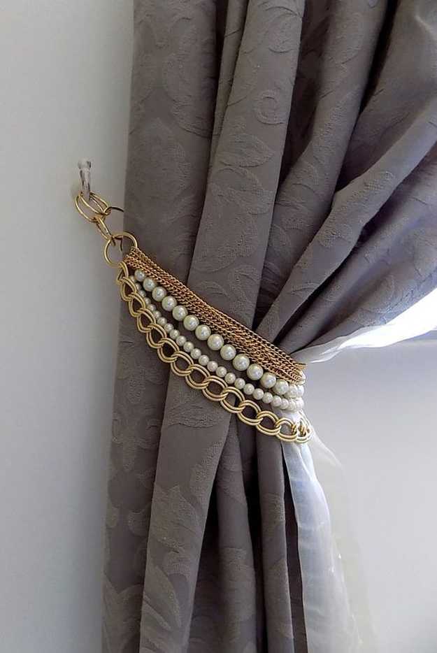 Blingy Tie Back | Inexpensive Ways to Spruce Up Your Living Room Curtains