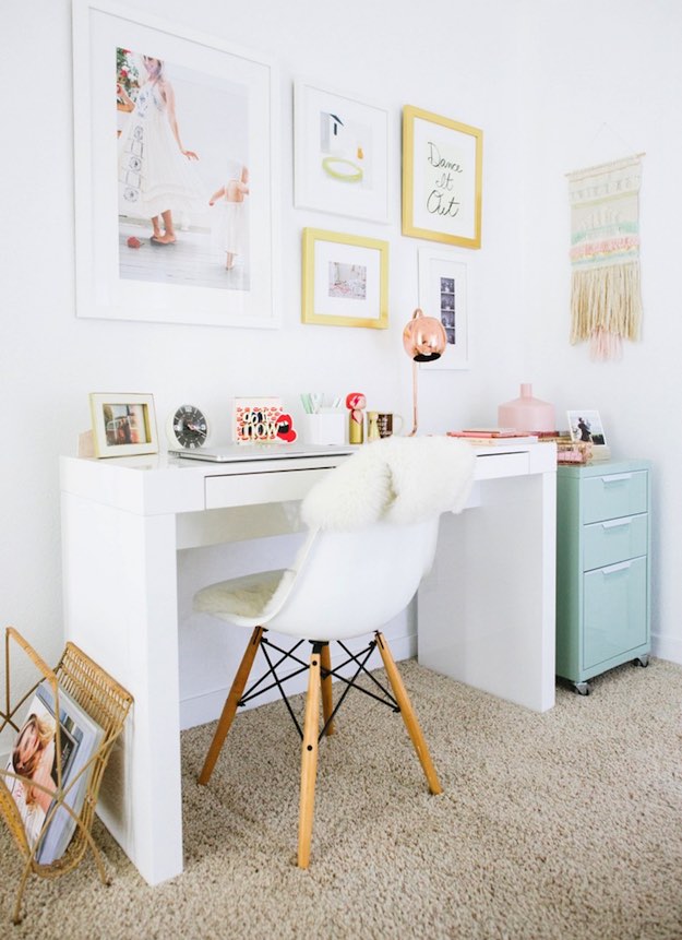 Pastel Accents | White Room Ideas: Eye-Catching Ways To Decorate A White Space