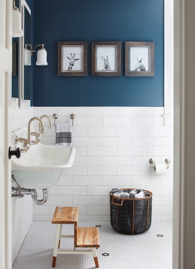 Pick an accent color | Apartment Bathroom Ideas To Steal For Your Space