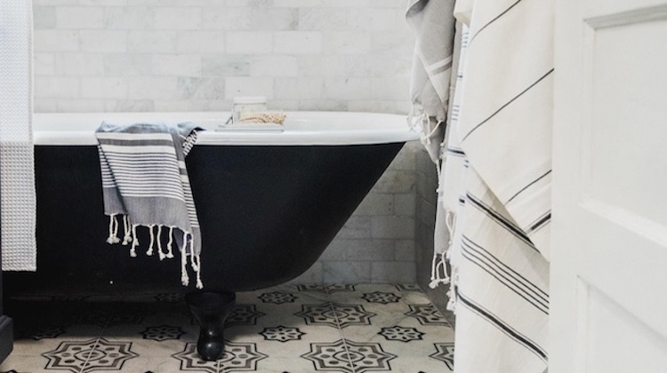 11 Apartment Bathroom Ideas To Steal For Your Space