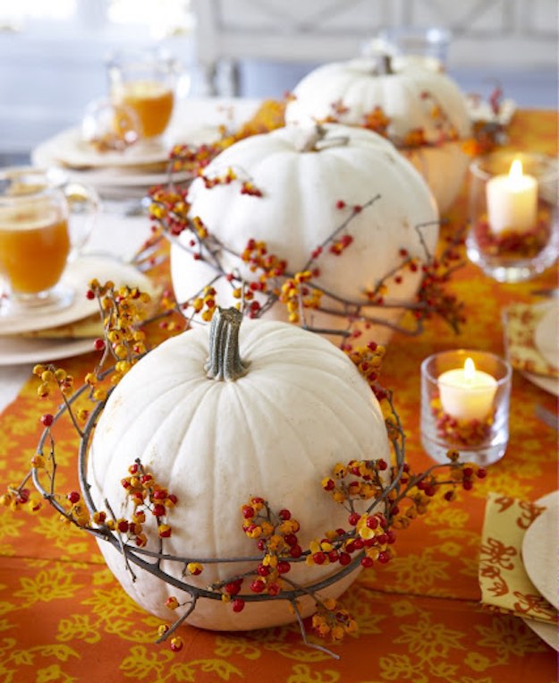 Pumpkin Centerpieces | No-Fuss Thanksgiving Interior Decorating Ideas To Try This Season
