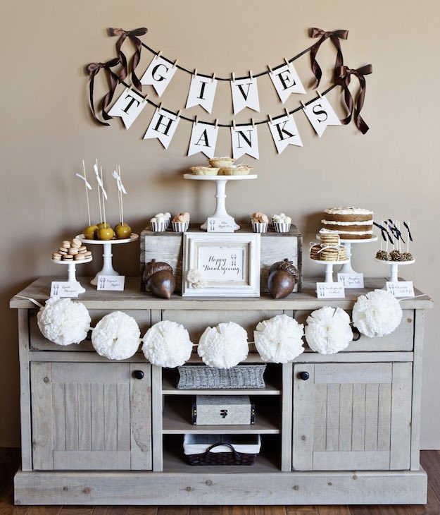 Banners | No-Fuss Thanksgiving Interior Decorating Ideas To Try This Season