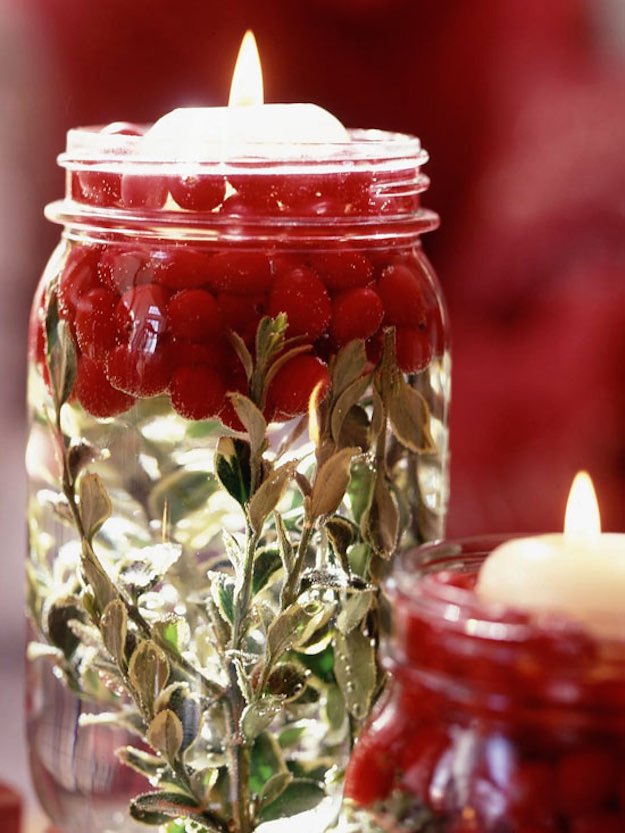 Cranberry Mason Jars | No-Fuss Thanksgiving Interior Decorating Ideas To Try This Season