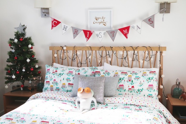 Small Space-Friendly | Christmas Bedroom Ideas To Bring In The Holiday Cheer