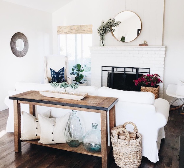 Clean White | Stunning Coastal Living Room Design Ideas